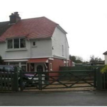 Maidstone Family Homes Upper Road Cottage Eksteriør bilde