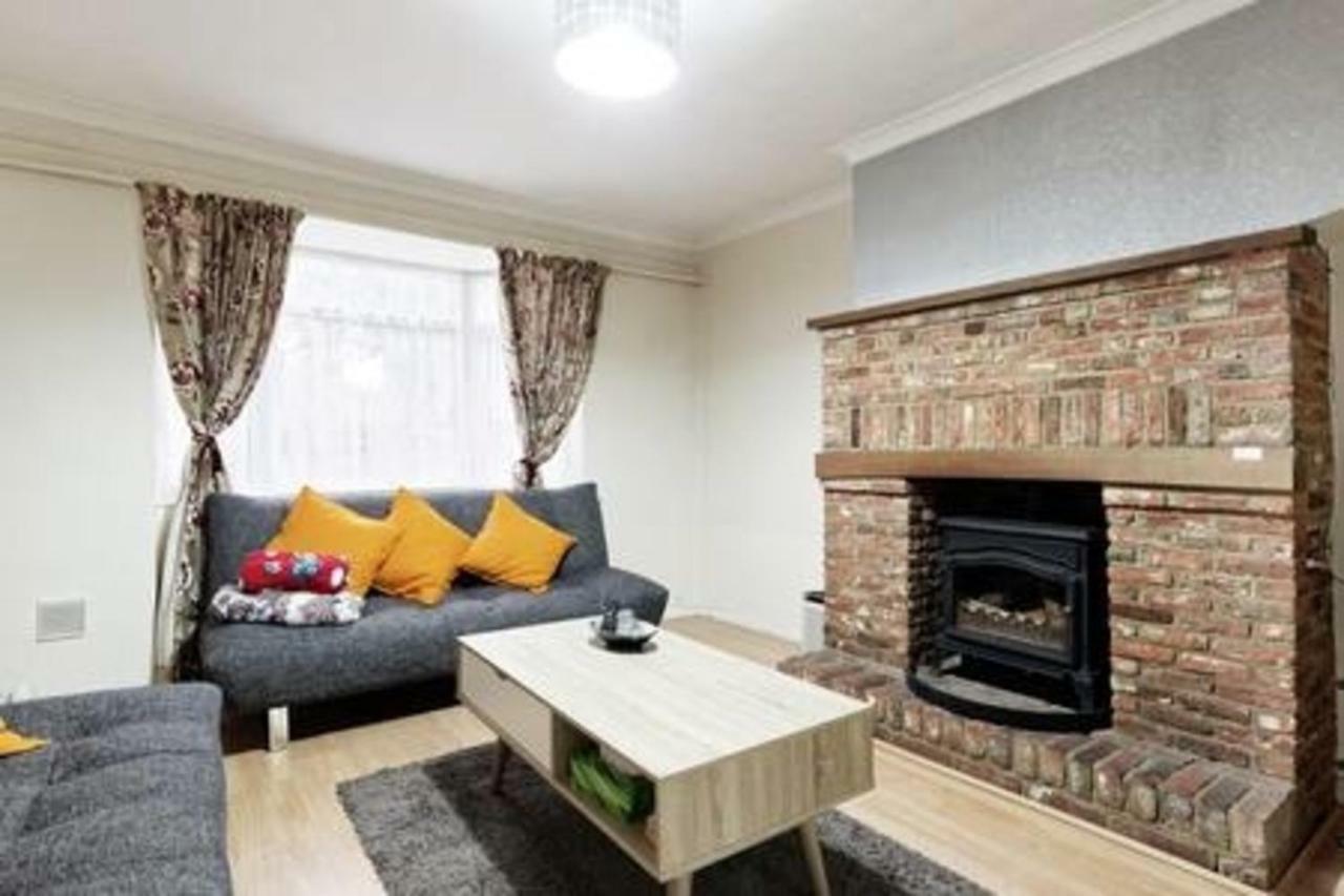 Maidstone Family Homes Upper Road Cottage Eksteriør bilde