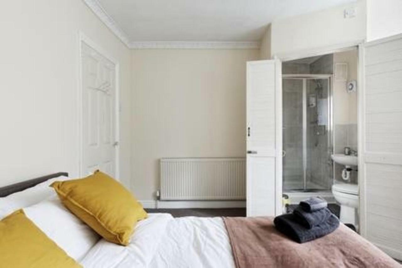 Maidstone Family Homes Upper Road Cottage Eksteriør bilde