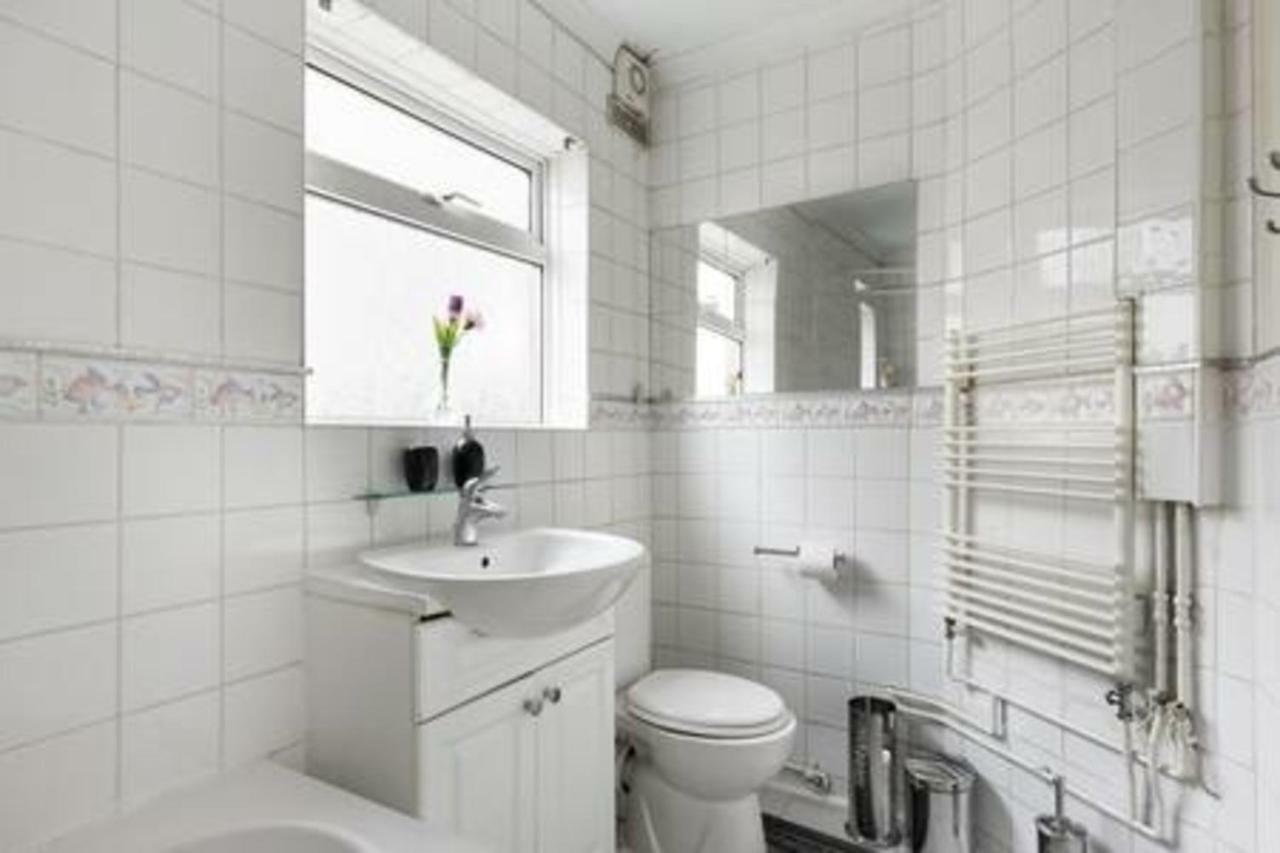 Maidstone Family Homes Upper Road Cottage Eksteriør bilde