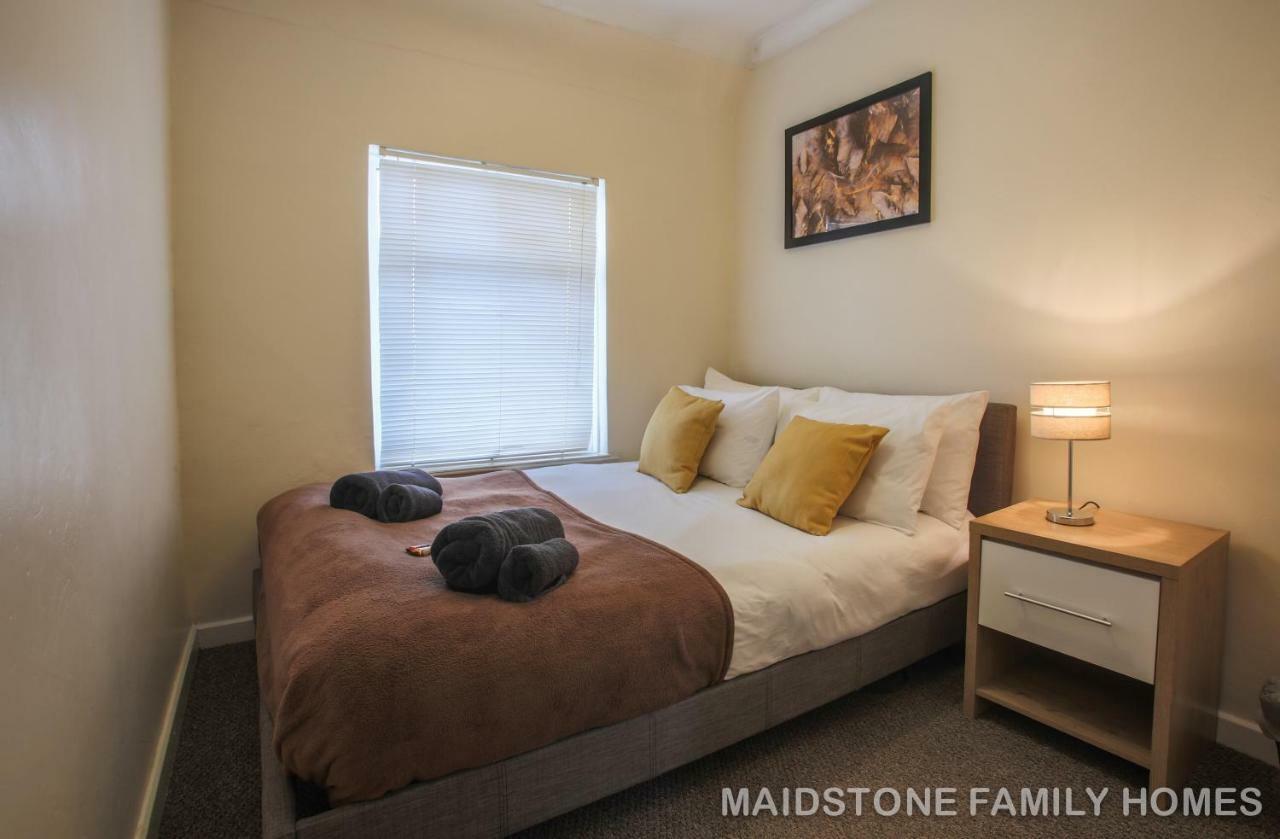 Maidstone Family Homes Upper Road Cottage Eksteriør bilde