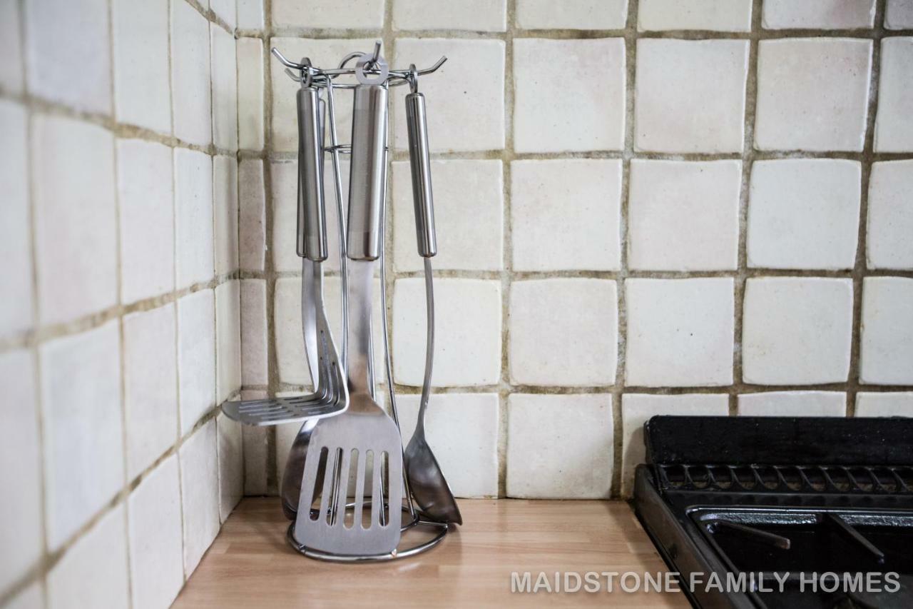 Maidstone Family Homes Upper Road Cottage Eksteriør bilde